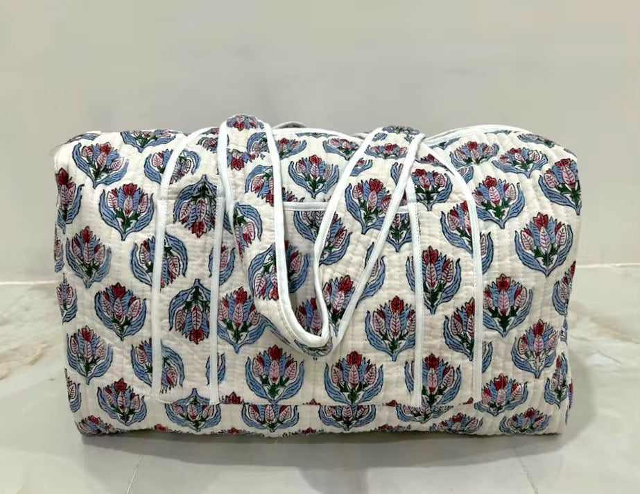 Cotton duffle bag with personalization